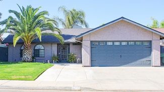 3694 W Robinson Ave, Fresno, CA 93722
