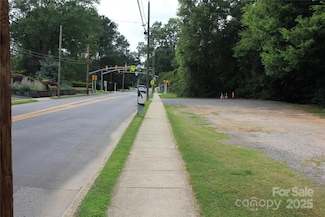 569 Union St S, Concord, NC 28025