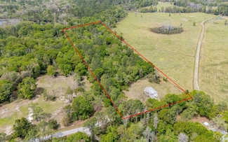 306 NE Gilbert Ct, Lake City, FL 32055