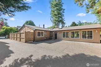 9223 128th Ave NE, Kirkland, WA 98033