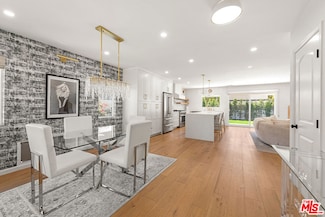 13354 Magnolia Blvd, Sherman Oaks, CA 91423