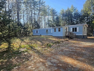 28 Merrill Rd, Hillsborough, NH 03244