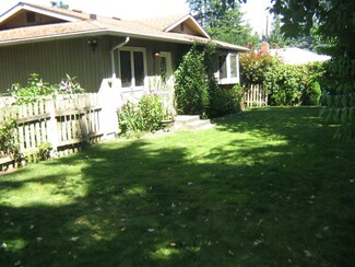 147 NE 116th St, Seattle, WA 98125