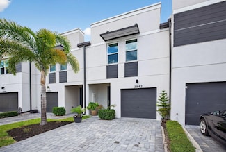 3942 SE Caladium Ct, Stuart, FL 34997