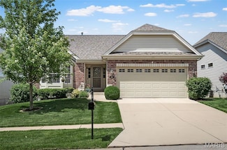 68 Burgundy Place Dr, Dardenne Prairie, MO 63368