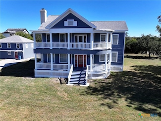 909 Power St, Refugio, TX 78377