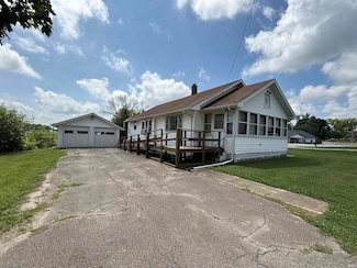 2704 W Haven Rd, Lawrenceville, IL 62439