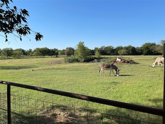 6141 Catherine Ln, Alvarado, TX 76009