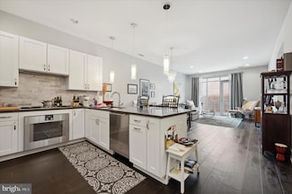 410 S Front St Unit 206, Philadelphia, PA 19147