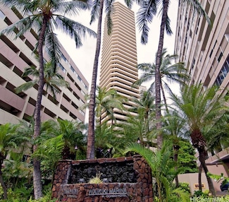 1700 Ala Moana Blvd Unit 2401, Honolulu, HI 96815