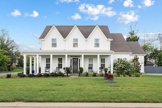 1302 Clarendon Ave, Murfreesboro, TN 37128