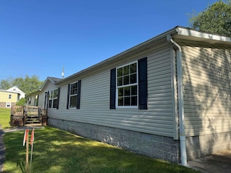 143 Circle Dr, Mount Clare, WV 26408
