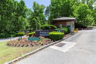 1376 Midland Ave Unit 307, Bronxville, NY 10708