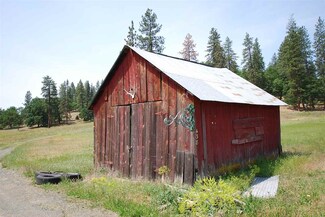 438 Oak Hill Ln, Fort Jones, CA 96032