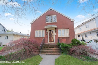 138 Woolley Ave, Staten Island, NY 10314