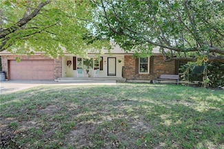 1105 S Oak St, Plattsburg, MO 64477