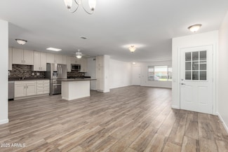 9863 W Country Club Ct, Sun City, AZ 85373
