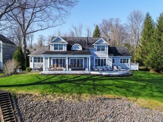 8407 Sill Rd, Sodus Point, NY 14555