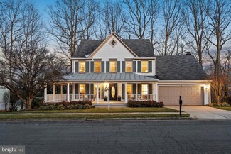 6827 Bluecurl Cir, Springfield, VA 22152