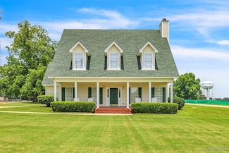 65 Whatley Dr, Deatsville, AL 36022