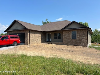 738 Colby Cir, Crossville, TN 38571