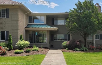 2245 Walton Blvd Unit 58, Rochester Hills, MI 48309