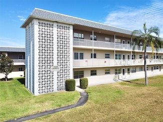 5725 12th Ave N Unit 201D, Saint Petersburg, FL 33710