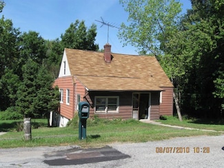 61 Catskill Ave, Poughkeepsie, NY 12603