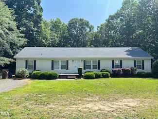 145 Country Walk Ln, Sanford, NC 27332