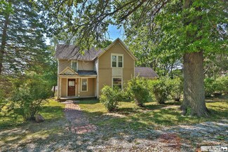 121 E H St, Elmwood, NE 68349