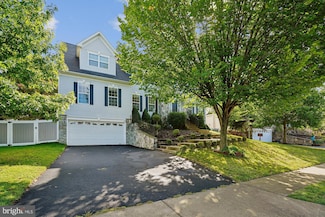 8761 Ellis Mill Dr, Gainesville, VA 20155