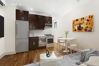 362 11th St Unit 8, Brooklyn, NY 11215