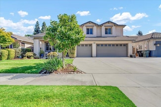 129 E Reese Ave, Visalia, CA 93277