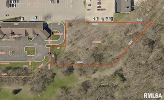 4600 N University St, Peoria, IL 61614