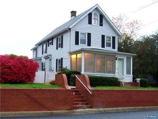 118 N Kirkwood St, Dover, DE 19904