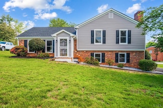 206 Stonehouse Dr, Lynchburg, VA 24502
