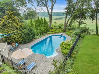 249 Riverbrook Ave, Lincroft, NJ 07738