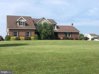 26 Jamestown Rd, Shippensburg, PA 17257