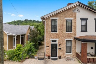 726 W 3rd St, Madison, IN 47250