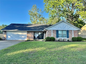 606 Rosewood Ct, Claremore, OK 74017
