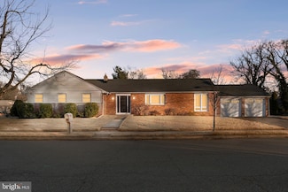 300 W Walnut Ave, Moorestown, NJ 08057