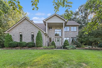 27180 John Dr, New Boston, MI 48164