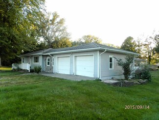 215 Lane 160 Turkey Lake, Hudson, IN 46747