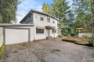 3612 6th St, Bremerton, WA 98312
