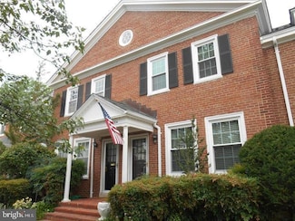 3435 S Stafford St Unit B, Arlington, VA 22206