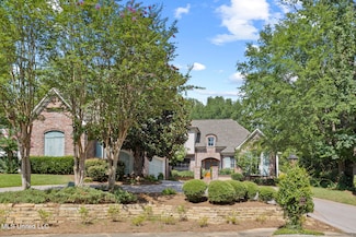206 Valley Rd, Ridgeland, MS 39157