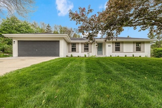 2451 Pendleton Place, Waukesha, WI 53188