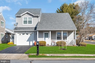 2 Poplar Ct, Barnegat, NJ 08005