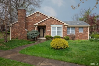 2641 E Windermere Woods Dr, Bloomington, IN 47401