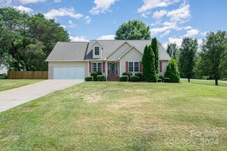 1118 Kingsway Dr, Salisbury, NC 28146